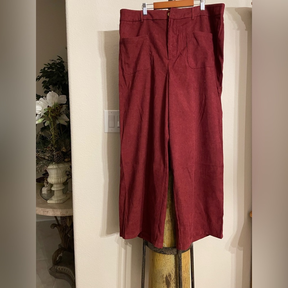 NWOT SHEIN Burgundy Corduroy Wide-Leg Trousers Stay Warm Lightweight Plus SZ 2X